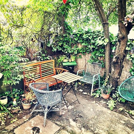 Flat In Historic Villa With Your Own Private Garden, Near City Park Budapeşte Dış mekan fotoğraf
