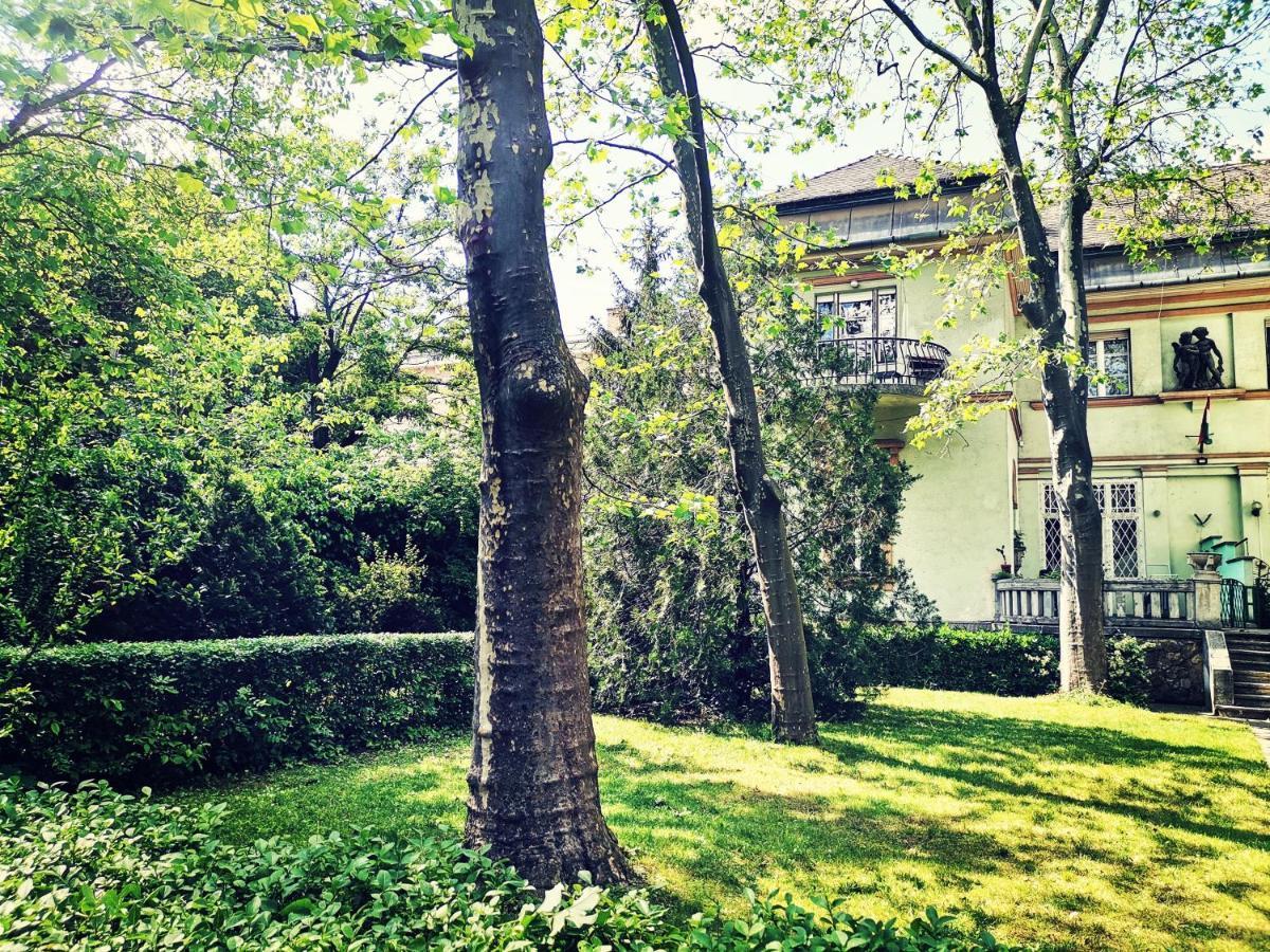 Flat In Historic Villa With Your Own Private Garden, Near City Park Budapeşte Dış mekan fotoğraf